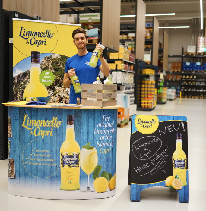 Promoter der Promotionagentur PRO-VOGUE für Bremer Spirtousen Contor für Limoncello di Capri