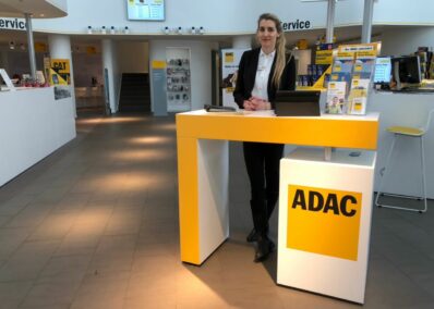 Promoterin der Promotionagentur PRO-VOGUE für ADAC