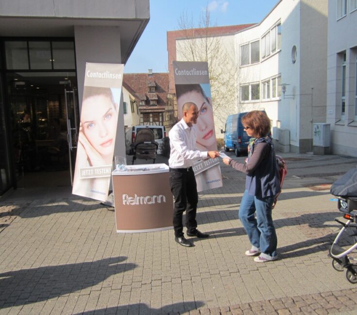 Promoter der Promotionagentur PRO-VOGUE für Alcon Vision Care